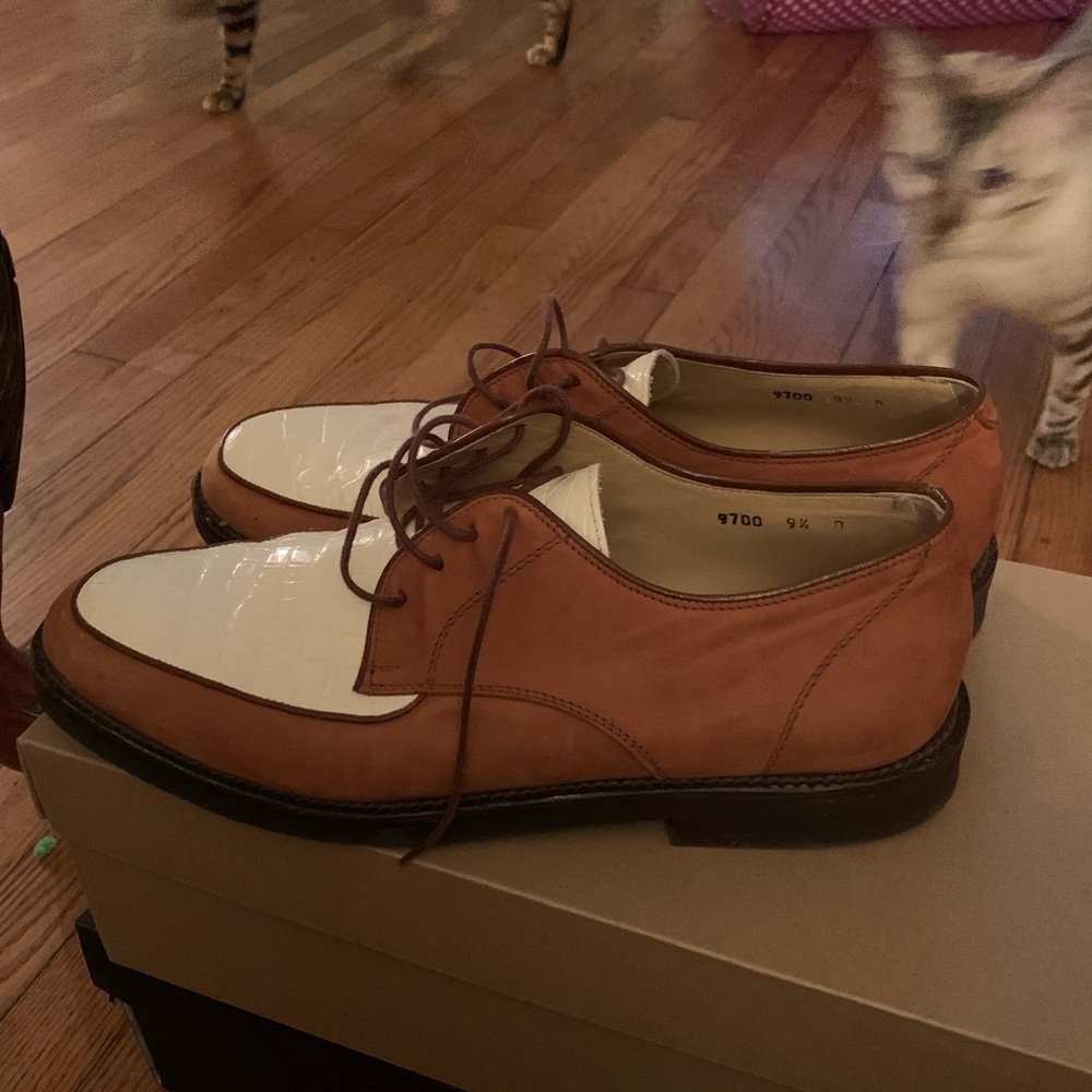 DAVANZATI snake skin and suede shoes, 9 1/2 rust and cream on snakeskin instep - Picture 3 of 5